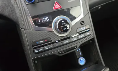 Hyundai Grandeur 2016, 71585 км, за 6279.75 USD - фото 18