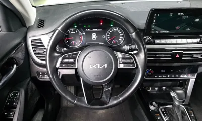 Kia Seltos 2023, 115733 км, за 9744.52 USD - фото 14
