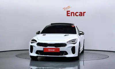 Kia Stinger 2023, 52985 км, за 25872.71 USD - фото 3