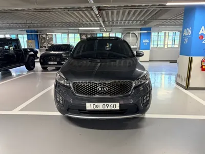 Kia Sorento 2016, 129674 км, за 8664.5 USD