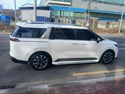 Kia Canival 2022, 78000 км, за 17889.69 USD