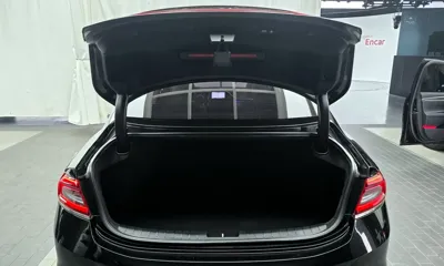 Hyundai Grandeur 2018, 138153 км, за 9142.33 USD - фото 20
