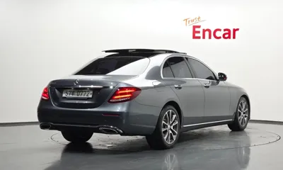 Mercedes-Benz E-Class 2017, 175148 км, за 11093.61 USD