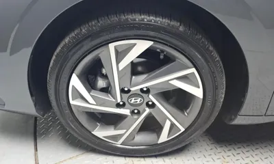 Hyundai Avante 2026, 3977 км, за 15885.52 USD