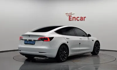 Tesla Model 3 2021, 59303 км, за 20477.14 USD