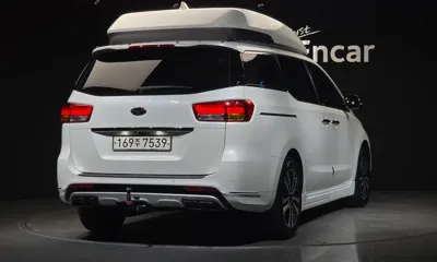 Kia Canival 2017, 156425 км, за 9055.38 USD