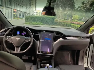 Tesla Model X 2018, 50000 км, за 35067.52 USD