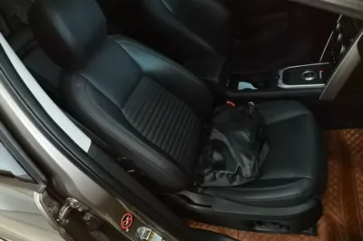 Land Rover Discovery Sport 2016, 83200 км, за 9799 USD - фото 19