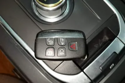 Land Rover Discovery Sport 2016, 83200 км, за 9799 USD - фото 23