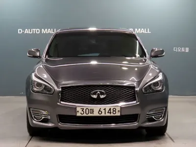 Infiniti Q70 2015, 45673 км, за 5529.54 USD