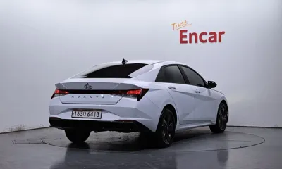 Hyundai Avante 2023, 77997 км, за 9562.85 USD