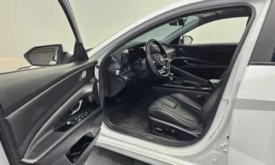 Hyundai Avante 2023, 77997 км, за 9562.85 USD - фото 10