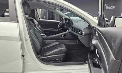 Hyundai Avante 2023, 77997 км, за 9562.85 USD - фото 11