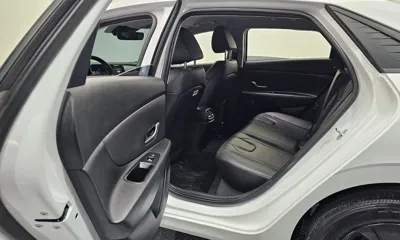 Hyundai Avante 2023, 77997 км, за 9562.85 USD - фото 26