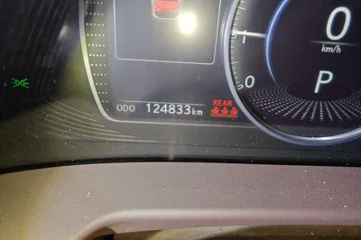 Lexus ES 2018, 124800 км, за 23872 USD - фото 11