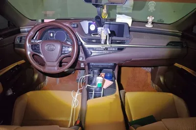 Lexus ES 2018, 124800 км, за 23872 USD - фото 18