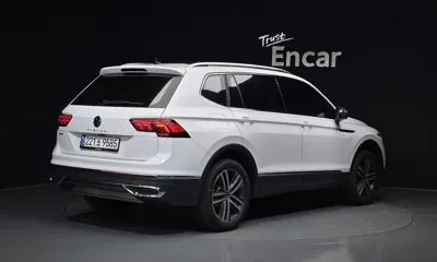 Volkswagen Tiguan 2023, 49755 км, за 20166.55 USD