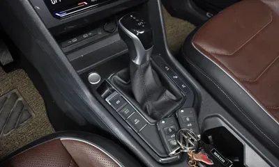 Volkswagen Tiguan 2023, 49755 км, за 20166.55 USD - фото 9