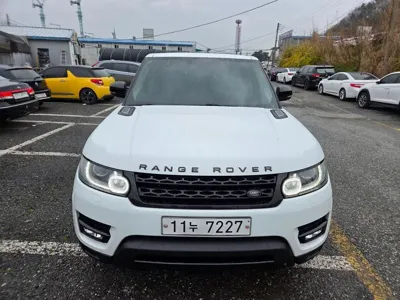 Land Rover Range Rover Sport 2015, 132450 км, за 13981.88 USD