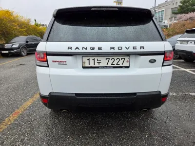 Land Rover Range Rover Sport 2015, 132450 км, за 13981.88 USD