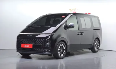 Hyundai Staria · 2025 год