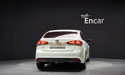 Kia K3 2018, 69697 км, за 4923.2 USD