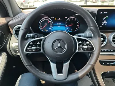 Mercedes-Benz GLC 2020, 36000 км, за 25794.38 USD - фото 11