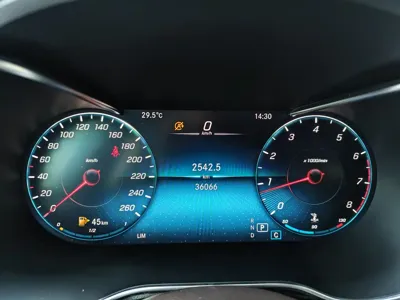 Mercedes-Benz GLC 2020, 36000 км, за 25794.38 USD - фото 16