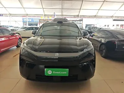 BYD 唐L 2025, 300 км, за 29699.99 USD