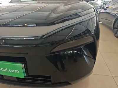 BYD 唐L 2025, 300 км, за 29699.99 USD - фото 24