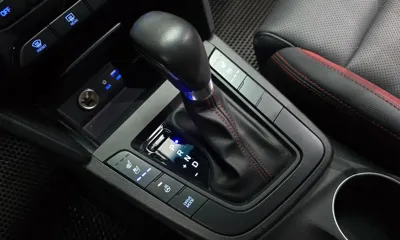 Hyundai Avante 2017, 48909 км, за 7806.41 USD - фото 9