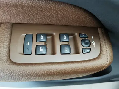 Volvo XC60 2019, 65300 км, за 13616.22 USD - фото 9