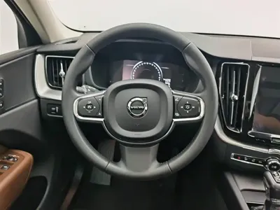 Volvo XC60 2019, 65300 км, за 13616.22 USD - фото 11