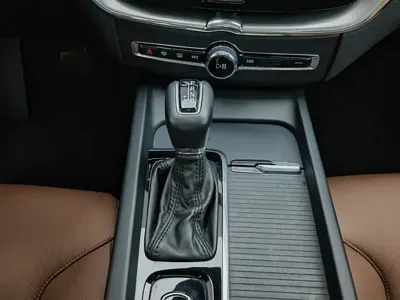 Volvo XC60 2019, 65300 км, за 13616.22 USD - фото 13
