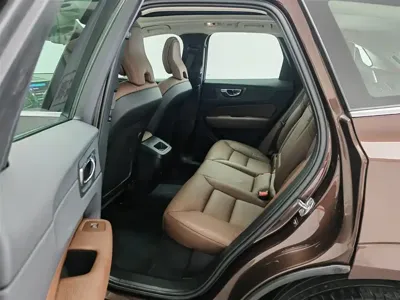Volvo XC60 2019, 65300 км, за 13616.22 USD - фото 15