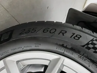Volvo XC60 2019, 65300 км, за 13616.22 USD - фото 24