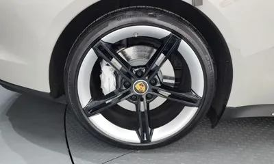 Porsche Taycan 2024, 13631 км, за 102710.75 USD
