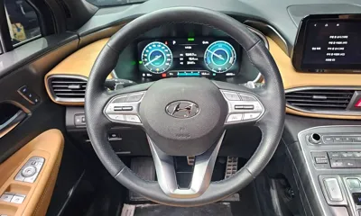 Hyundai Santafe 2022, 60598 км, за 19689.46 USD