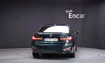 BMW 3-Series 2020, 105555 км, за 14886.56 USD