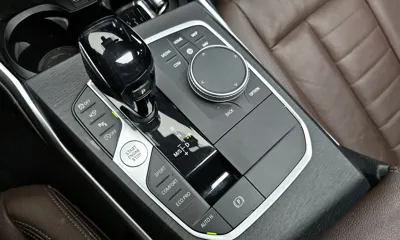 BMW 3-Series 2020, 105555 км, за 14886.56 USD - фото 9