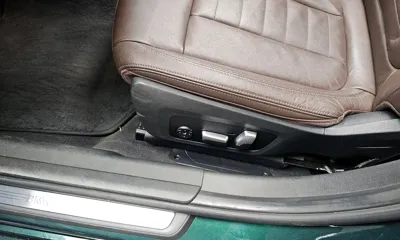 BMW 3-Series 2020, 105555 км, за 14886.56 USD - фото 32