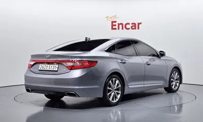 Hyundai Grandeur 2017, 147670 км, за 4581.86 USD