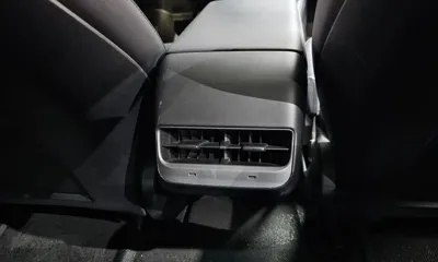 Tesla Model 3 2022, 58788 км, за 22909.28 USD - фото 31