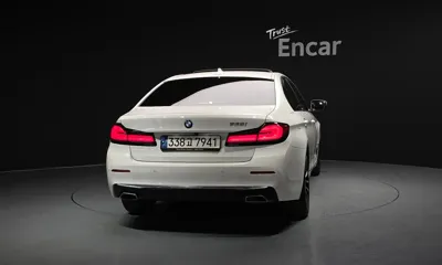BMW 5-Series 2021, 43178 км, за 21097.86 USD