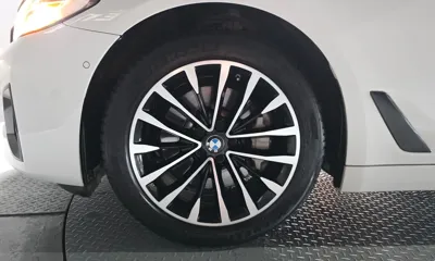 BMW 5-Series 2021, 43178 км, за 21097.86 USD