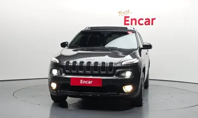 Jeep Cherokee 2015, 172732 км, за 3807.27 USD