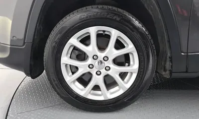 Jeep Cherokee 2015, 172732 км, за 3807.27 USD