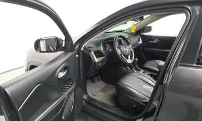 Jeep Cherokee 2015, 172732 км, за 3807.27 USD - фото 10