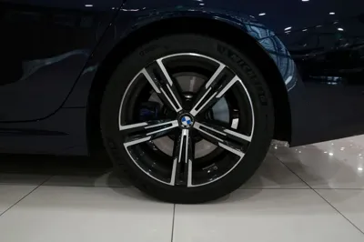 BMW 3-Series 2025, 7200 км, за 37613.23 USD