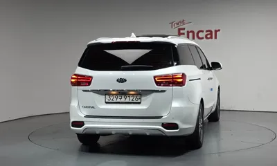 Kia Canival 2019, 62471 км, за 10228.02 USD
